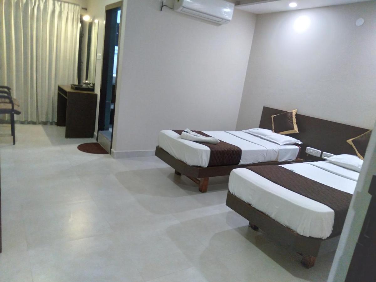 Hotel Aiba Regency Коимбатур Экстерьер фото