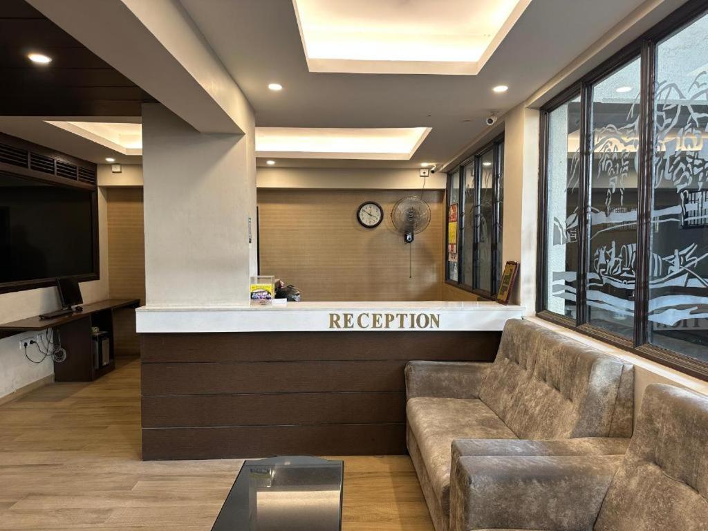 Hotel Aiba Regency Коимбатур Экстерьер фото